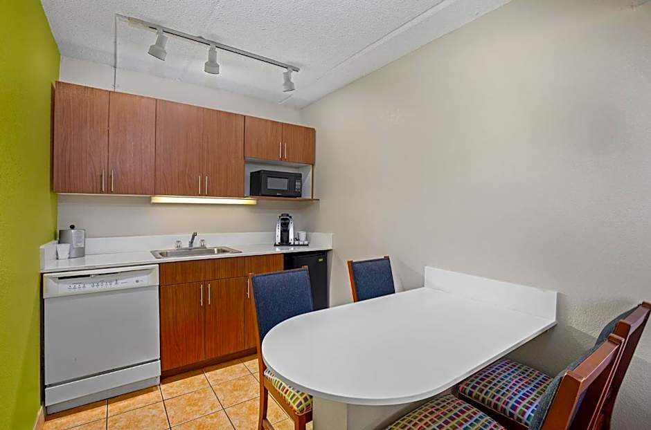 Holiday Inn Express Hotel And Suites Kings Mountain By IHG