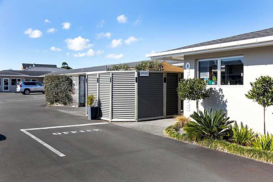 Beach Street Motel Apartments