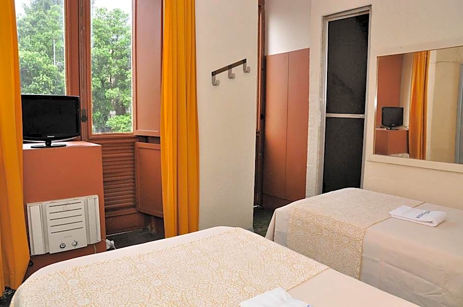 Photo 1 of 6 of Triple Room
