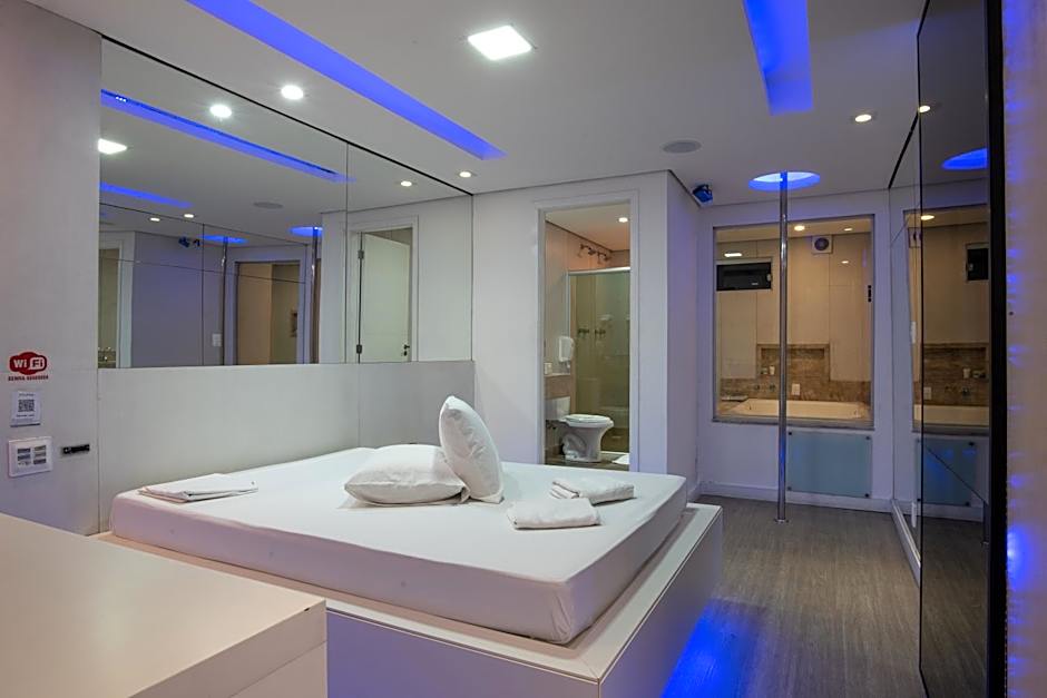 Motel fantasy 4 (adult Only)