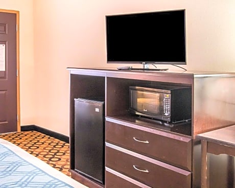 1 King Bed, Nonsmoking