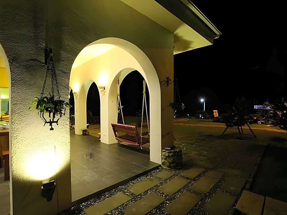 Jen Ti Rainbow House