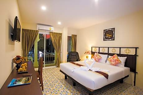 Deluxe Double Room with Balcony