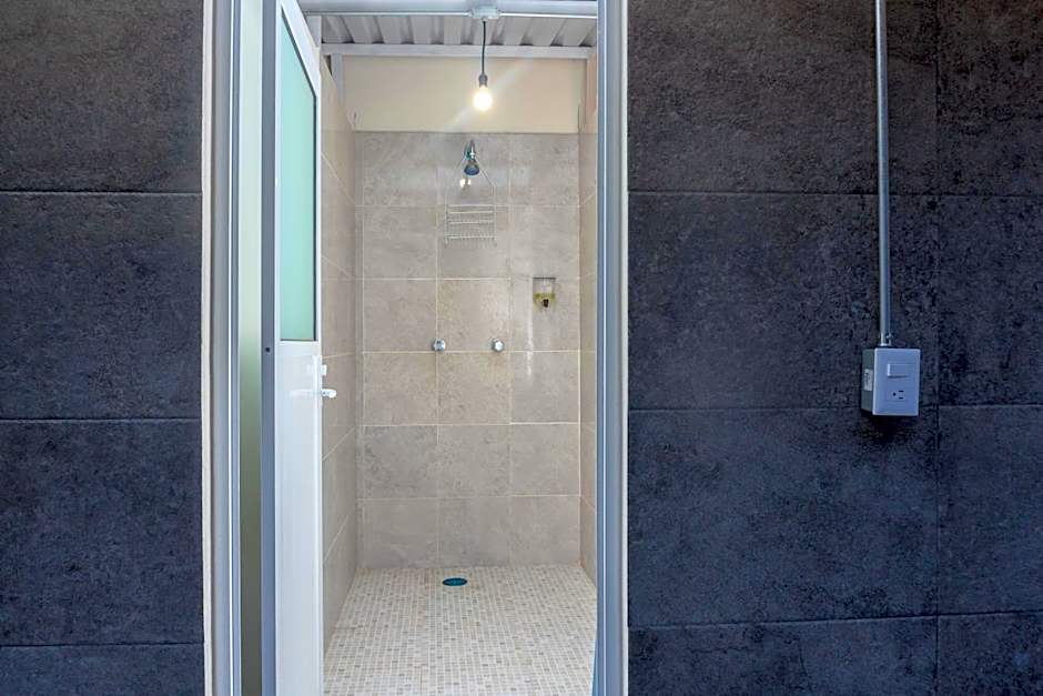 La Créme de la Créme Hostel