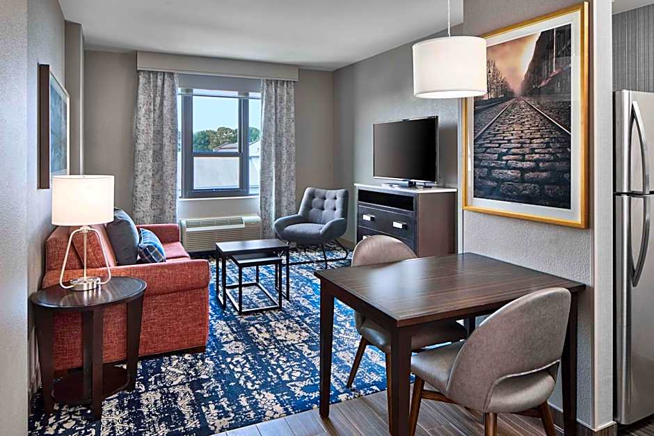 Homewood Suites by Hilton Savannah Historic District/Riverfront
