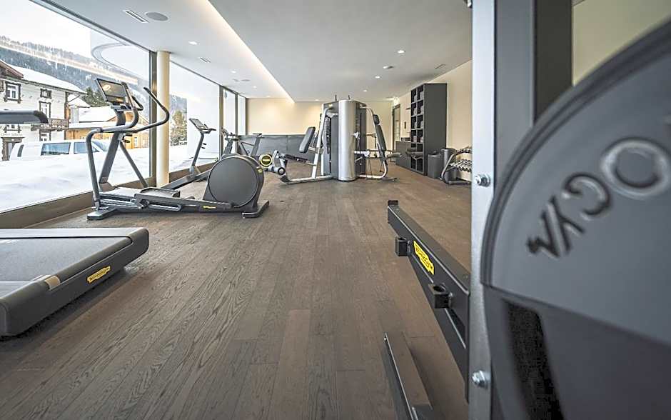 Hotel National by Mountain Hotels