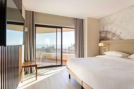 Premium Suite Pool View, 2 Bedroom Suite, Bedroom 1: 1 Queen, Bedroom 2: 1 Queen, Sofa bed