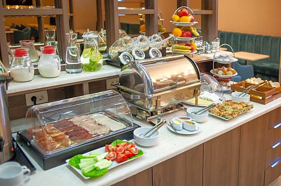 Hotel Twelve by Aycon