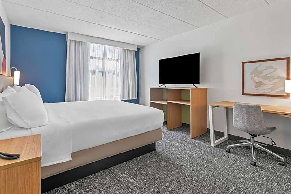 Spark by Hilton Mechanicsburg