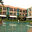 OYO 210 Apple Tree Suites