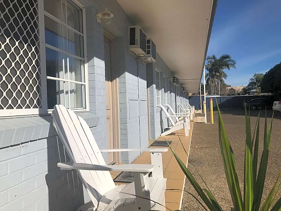 Blue Pelican Motel