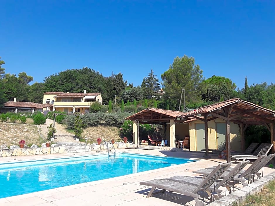 Les Cerises – St. Saturnin d'Apt, UT
