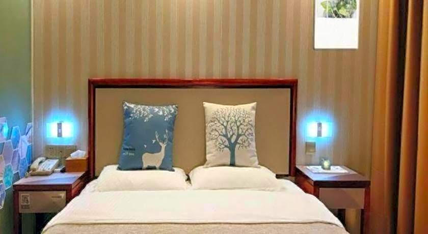 GreenTree Inn Zhenjiang Center Street No.1 Peoples Hospital Express Hotel
