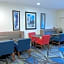 Holiday Inn Express Hotel & Suites Chicago-Libertyville By IHG