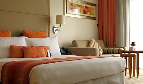 King Room with Garden View - Non-Smoking