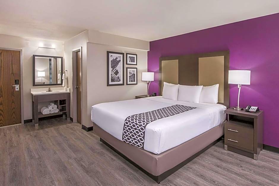 La Quinta Inn & Suites by Wyndham Festus - St. Louis South