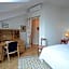 Crystal Suites Old Town