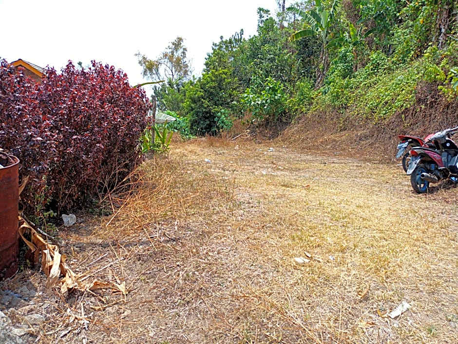 OYO 93241 Hotel Puri Azzura Danau Ranau Near Danau Ranau Pusri