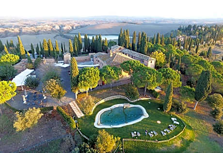 Castello di Leonina