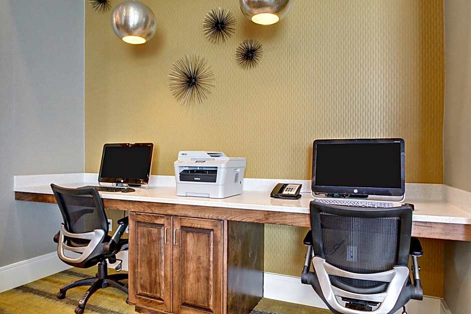 Holiday Inn Express & Suites Albany By IHG