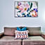 Indulge Apartments - Ontario