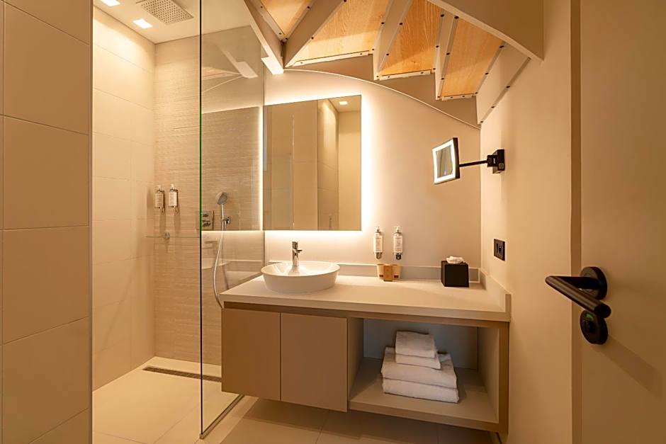 Best Western Premier Le Chapitre Hotel & Spa