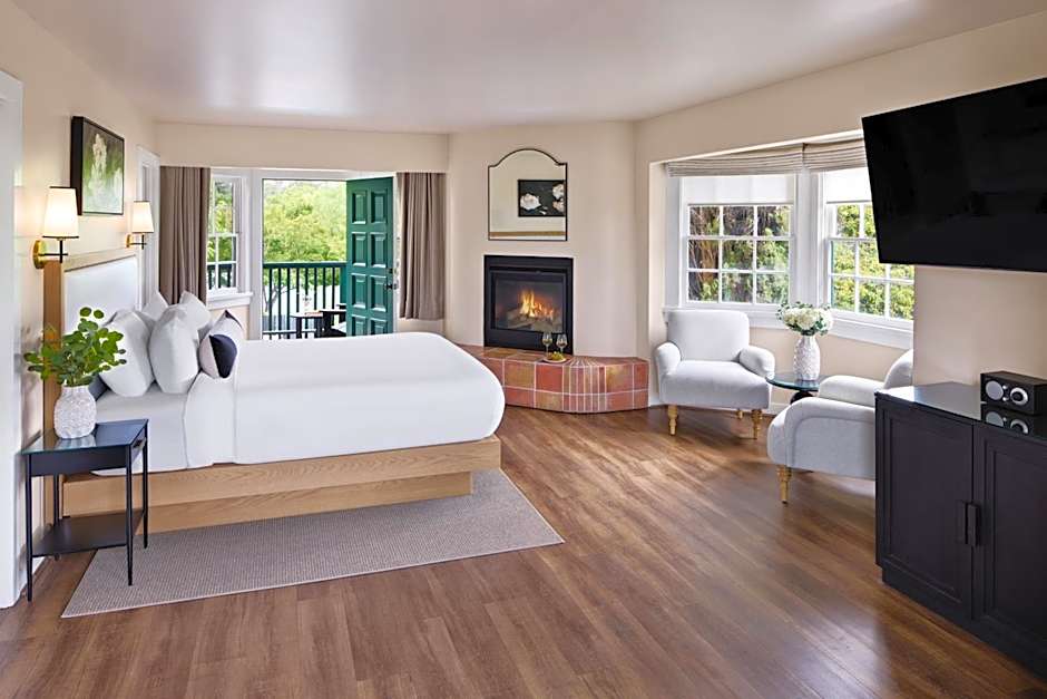 Maison Fleurie, A Four Sisters Inn