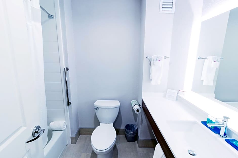 Holiday Inn Express Hotel & Suites Crestview South I-10 By IHG