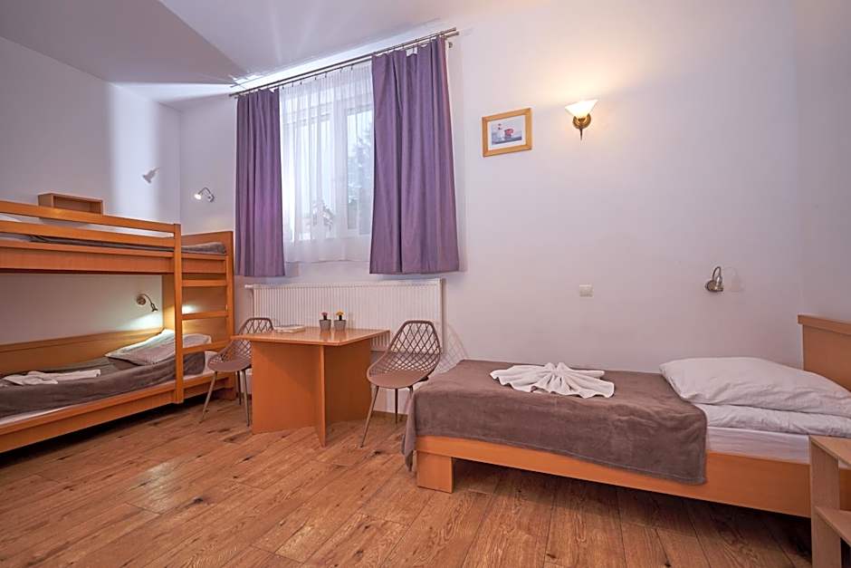 Hostel Evotel