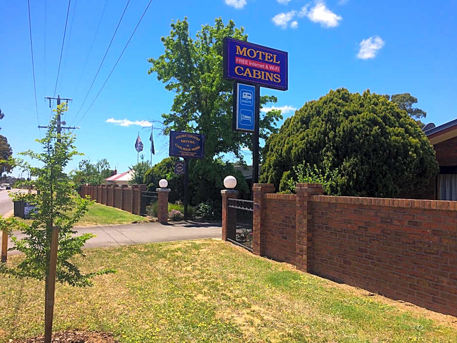 Golden Country Motel and Caravan Park