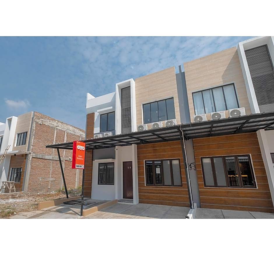 OYO Life 3248 Vision Residence Karawang