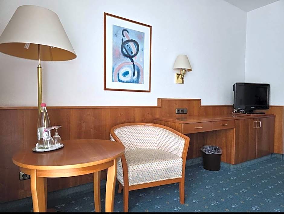 Pension De Lux Augsburg