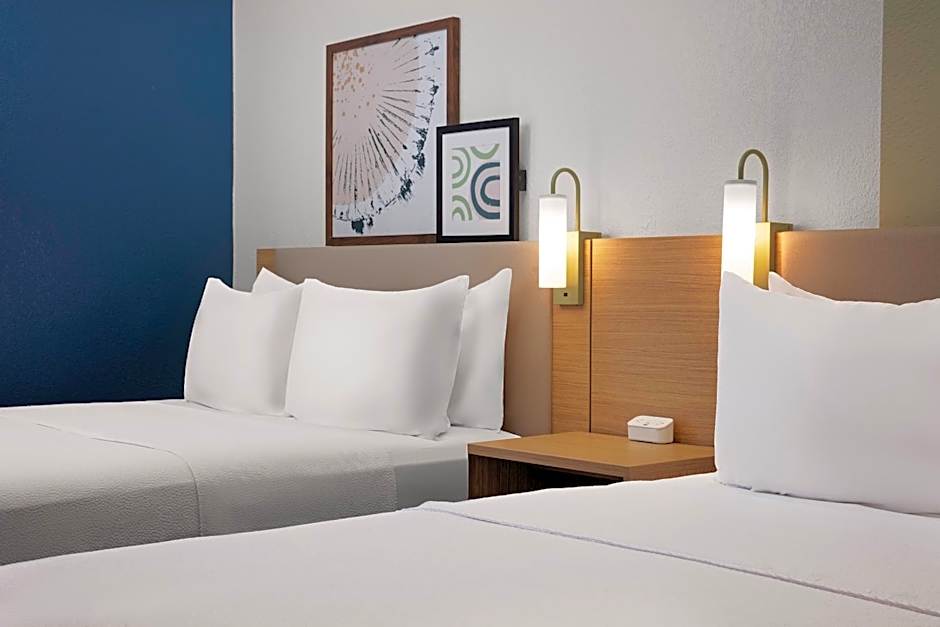 Spark by Hilton Atlanta Cumberland Ballpark