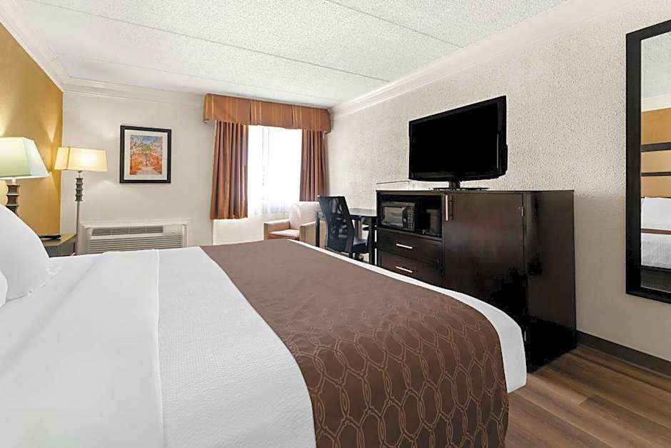 Best Western Riverside Inn