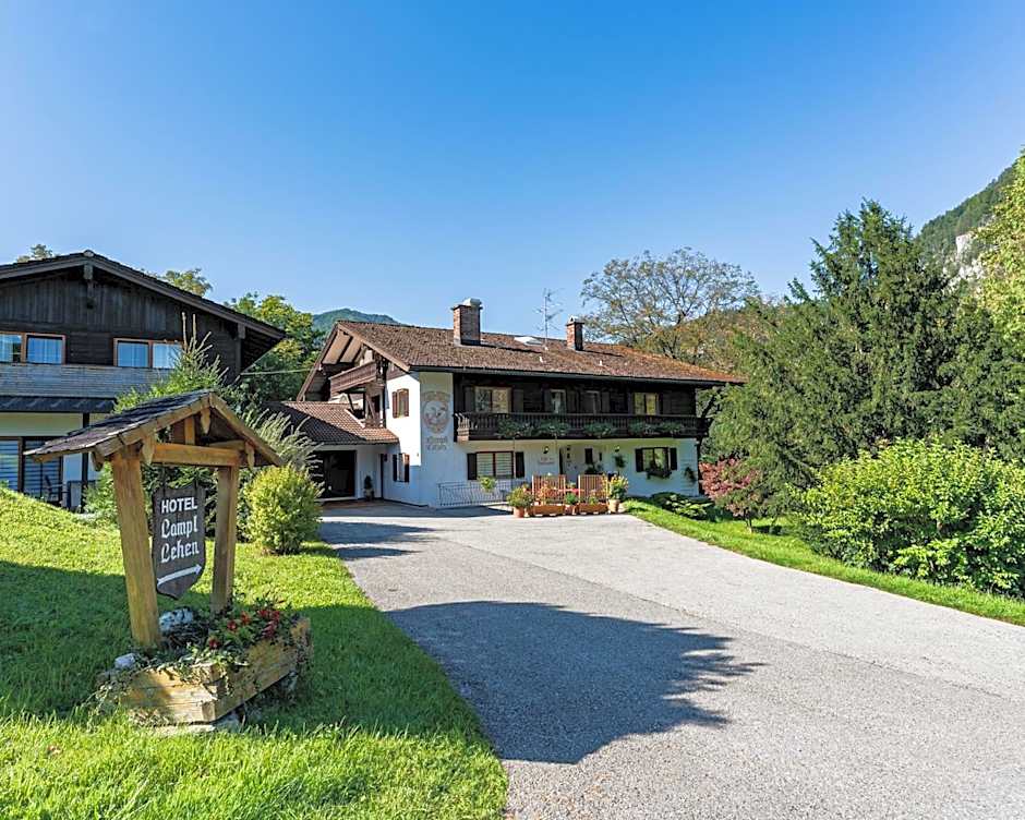 Hotel & Chalets Lampllehen