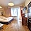 Hostel Helvetia - Private Rooms in City Center