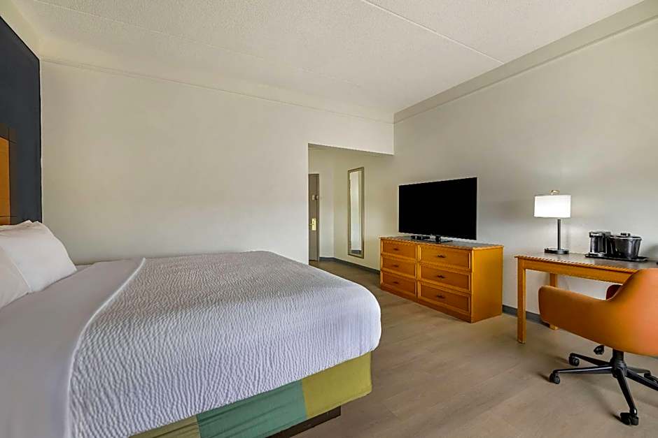 La Quinta Inn & Suites by Wyndham Albuquerque West