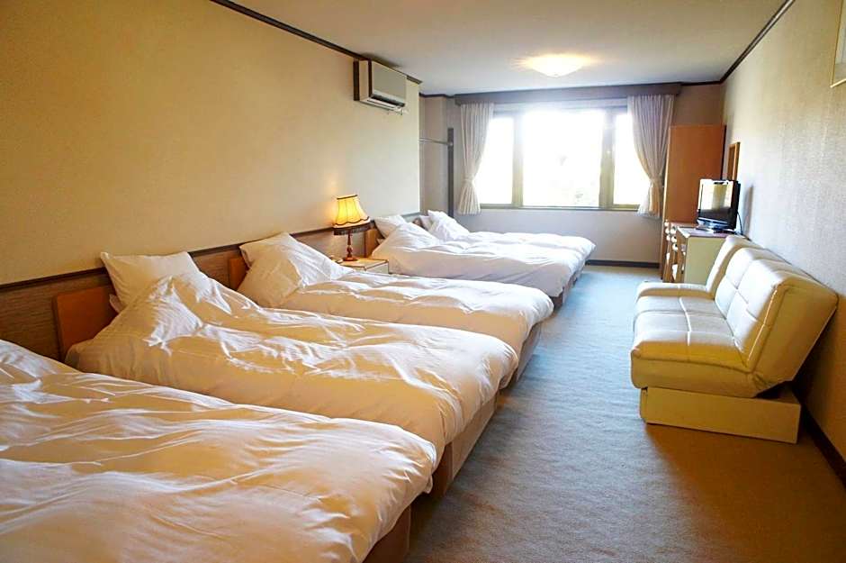 Petit Hotel Shitaka