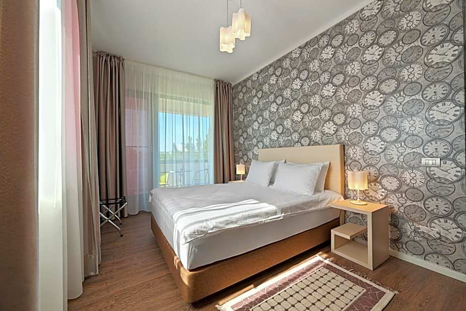Tomis Garden Apartments Mamaia