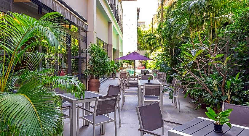 WOOVO Phuket Patong - by Swandor