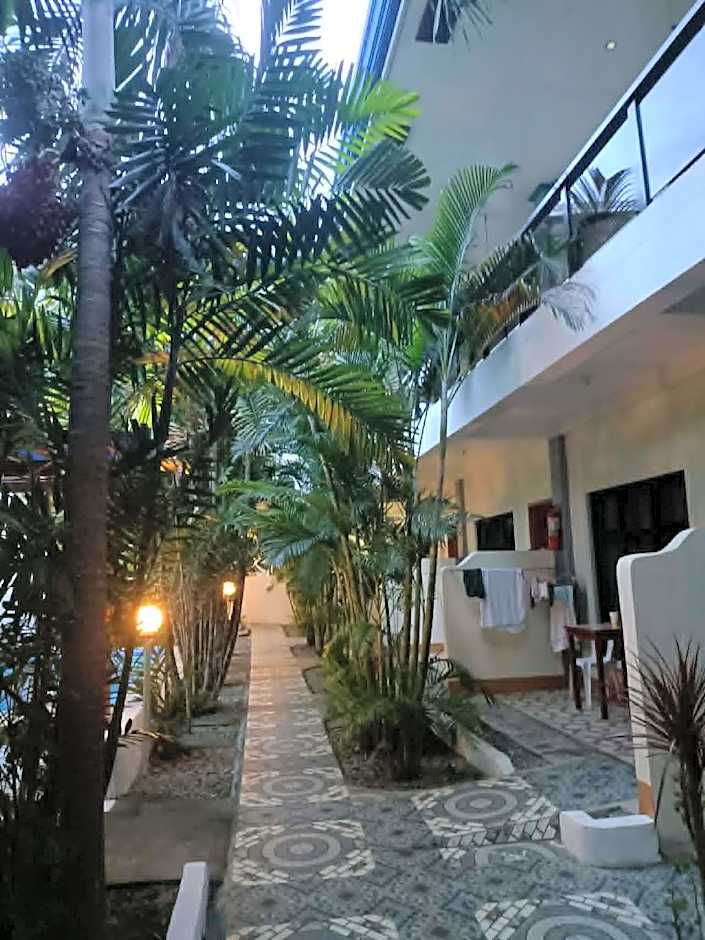 Alona KatChaJo Inn