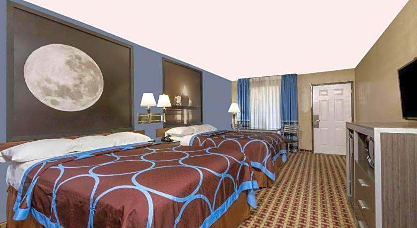 Super 8 by Wyndham Houston/NASA/Webster Area