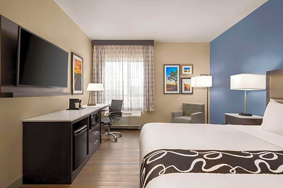 La Quinta Inn & Suites by Wyndham San Bernardino