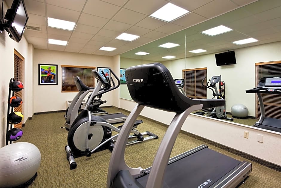 Holiday Inn Express & Suites Monterrey Aeropuerto By IHG