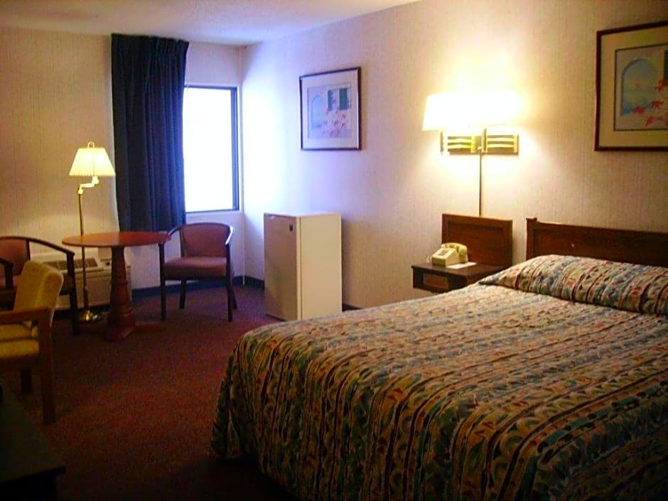 Red Carpet Inn Fanta Suites Hotel