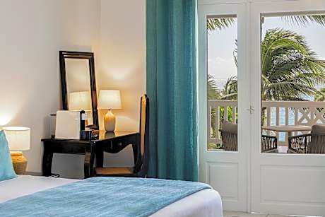 Double or Twin Room with Sea View