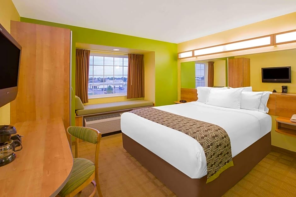 Microtel Inn & Suites By Wyndham Delphos