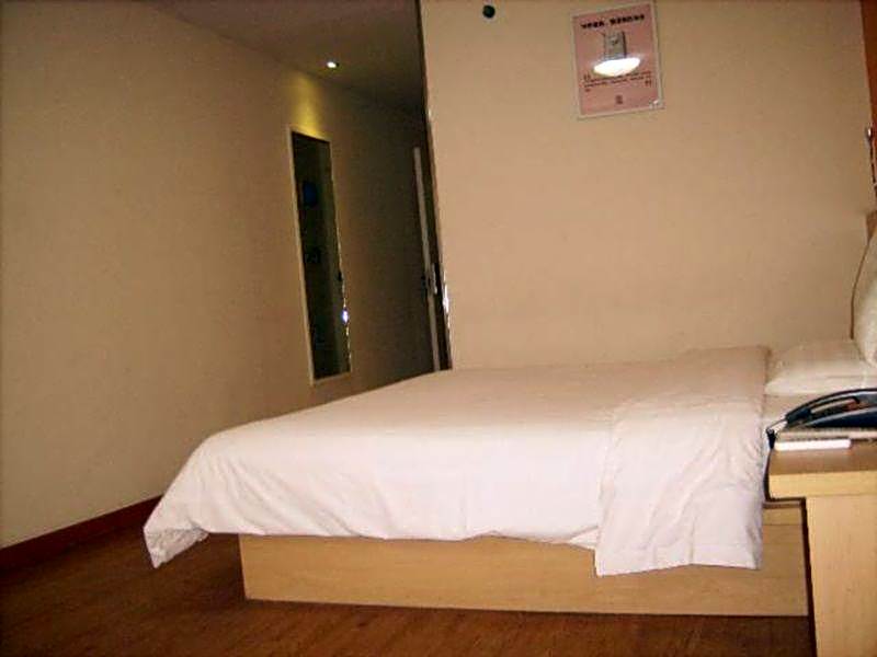 7 Days Inn Huayin Huashan Mountain Scenic Spot