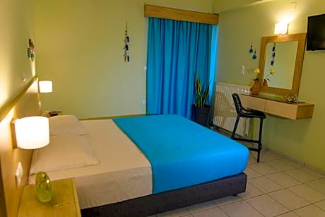 Superior Triple Room with Sea View