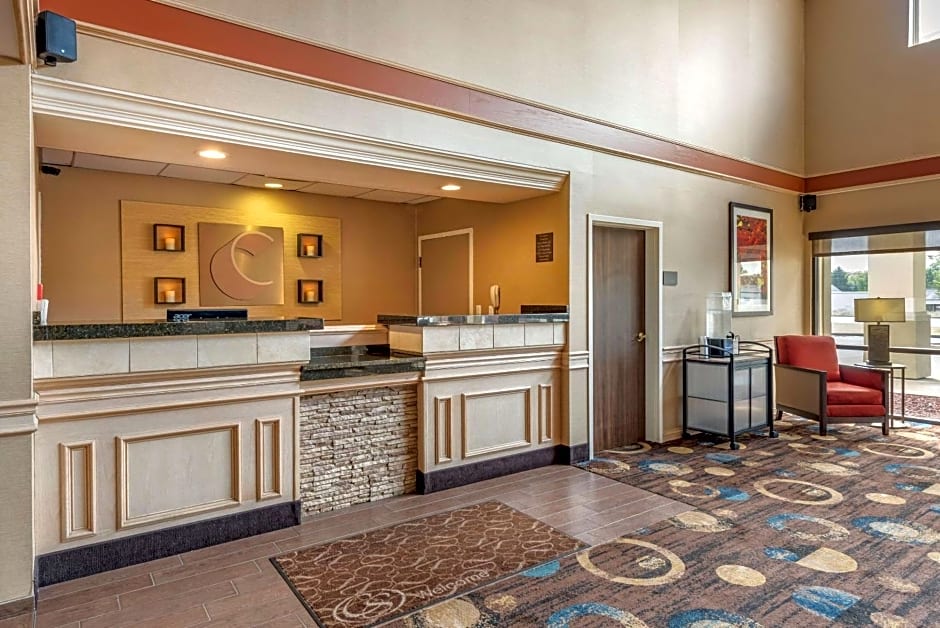 Comfort Suites